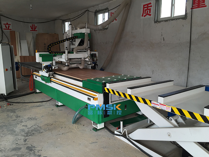 日照客戶開料機(jī)使用案例